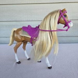 Vintage 1993 Mattel Barbie High Stepper Palomino Walking Horse BROKE No Movement